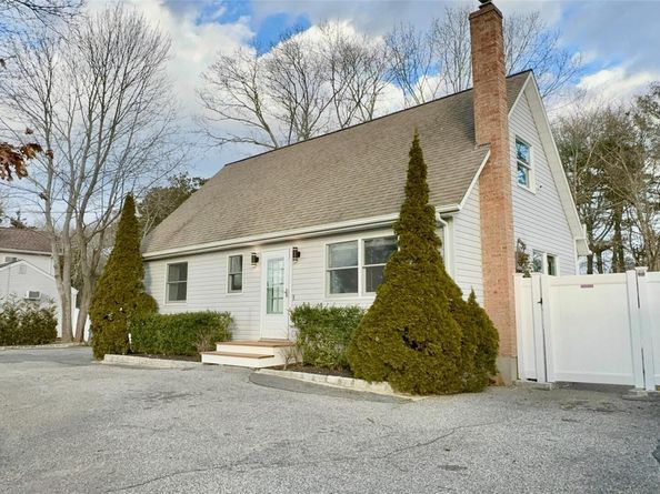 4 N Westbury Road, Hampton Bays NY 11946