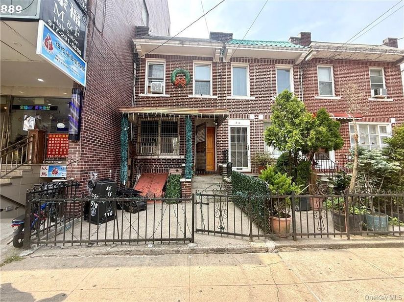 816 53rd Street, Brooklyn NY 11220