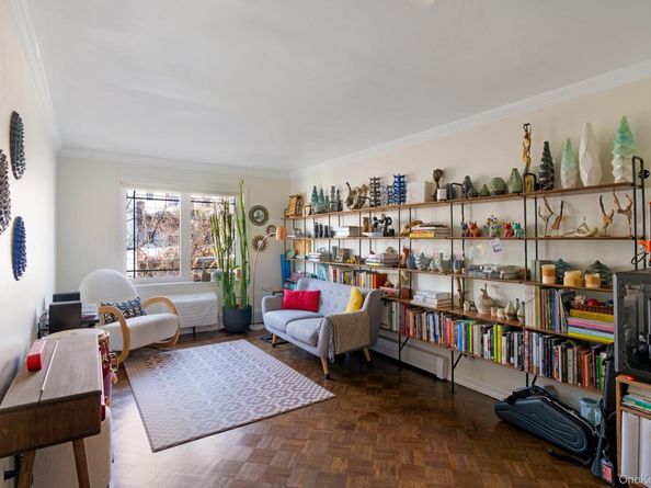 25 Meserole Street 3R, Brooklyn NY 11206
