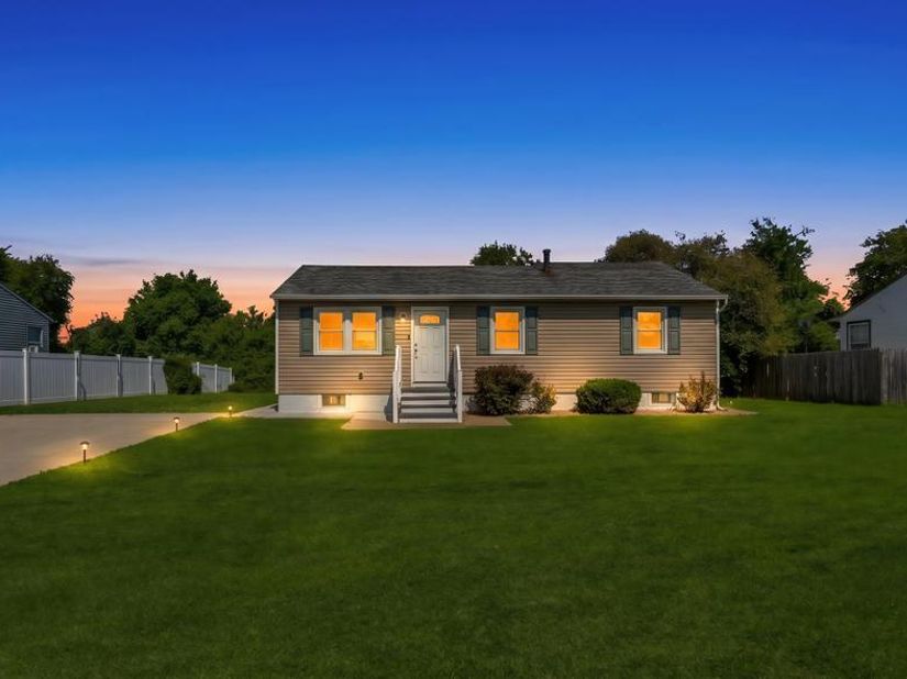 941 Provost Avenue, Bellport NY 11713