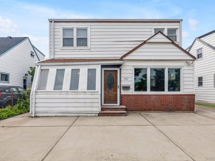 440 E Park Avenue, Long Beach NY 11561