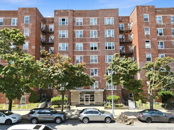 50 Kenilworth Place 6M, Brooklyn NY 11210