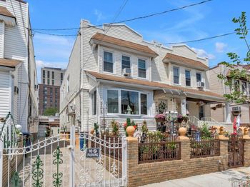 152 Pine Street