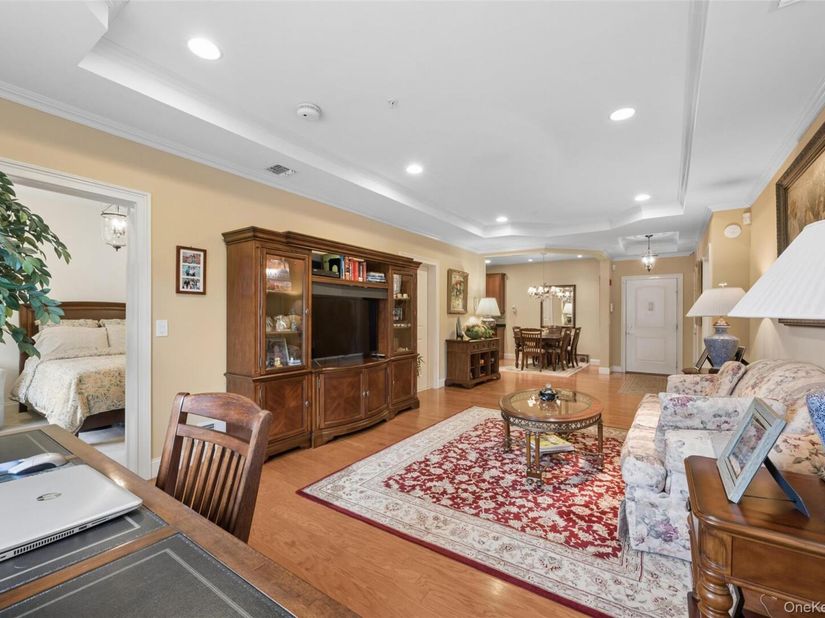 348 Trotting Lane, Westbury NY 11590