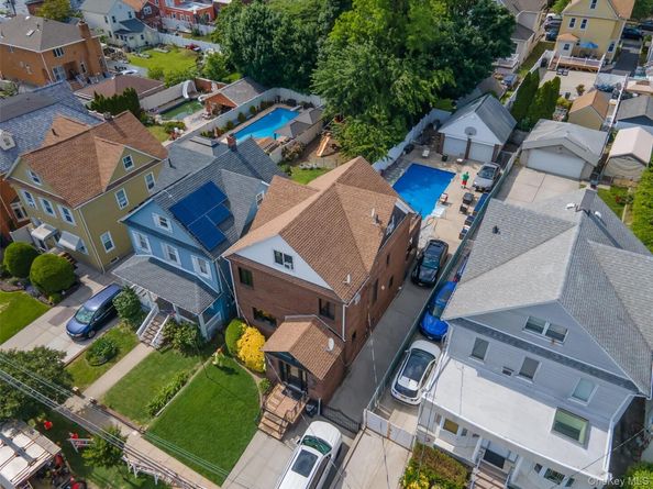 149-29 12th Road, Whitestone NY 11357