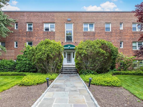 450 Pelham Road 2E, New Rochelle NY 10805