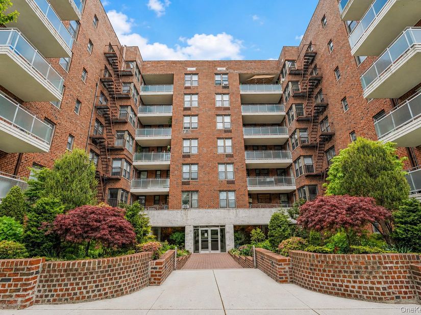 9511 Shore Road 112, Brooklyn NY 11209