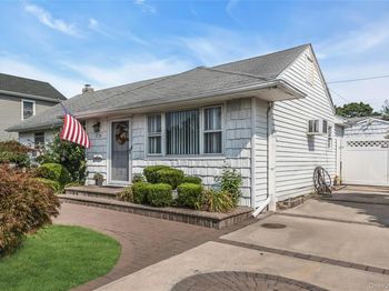 20 Jamaica Avenue