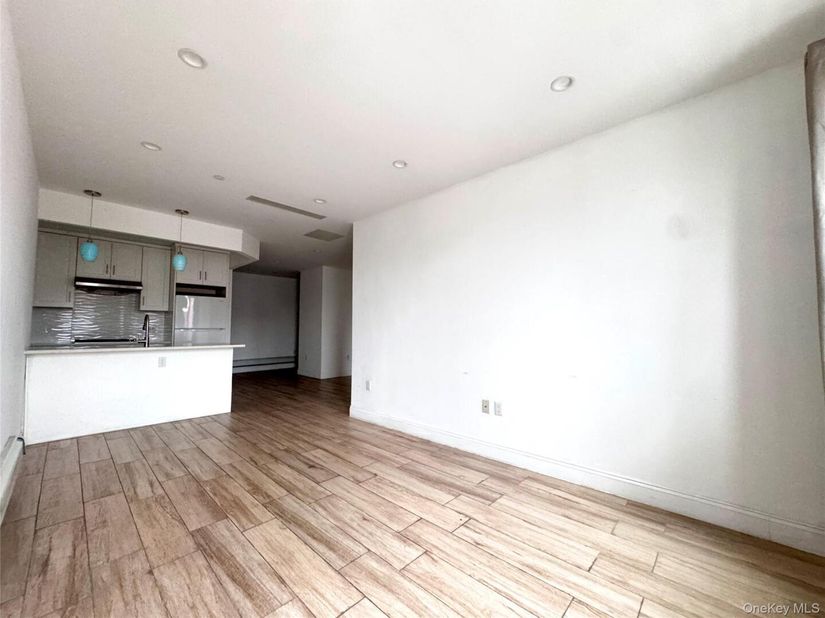 136-20 Booth Memorial Avenue 3A, Flushing NY 11355
