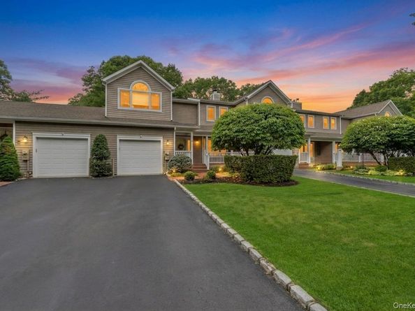 22 Kettle Hole Road, Manorville NY 11949
