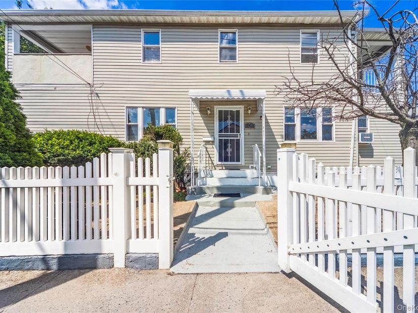 11142 209th Street, Queens Village NY 11429