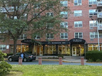 875 Morrison Avenue
