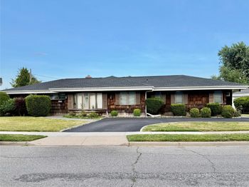 89 Bruce Avenue
