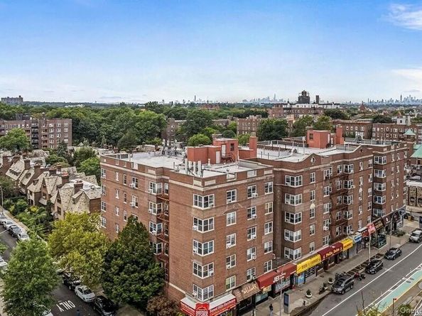 111-45 76th drive F2, Forest Hills NY 11375