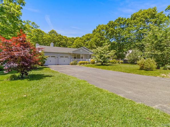 166 Richmond Avenue, Medford NY 11763