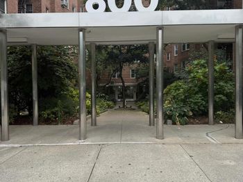 800 Grand Concourse