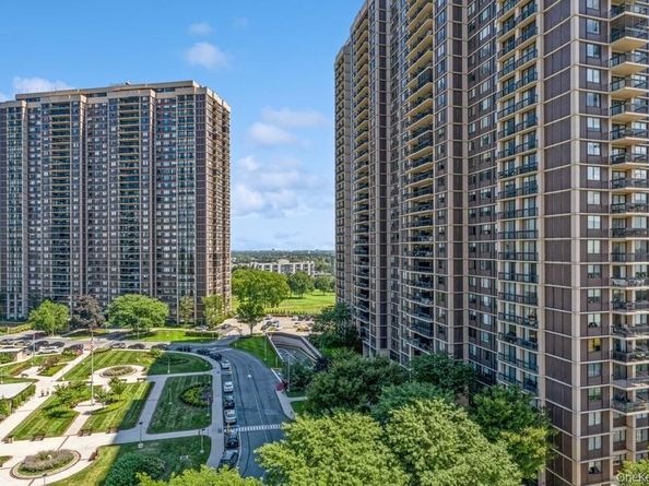 26910 Grand Central Parkway 7M, Floral Park NY 11005