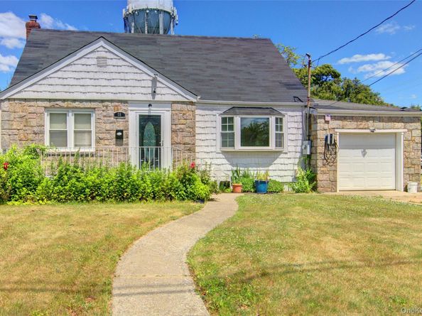58 Weberfield Avenue, Freeport NY 11520