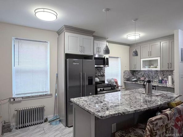141-48 78th Ave 3G, Flushing NY 11367