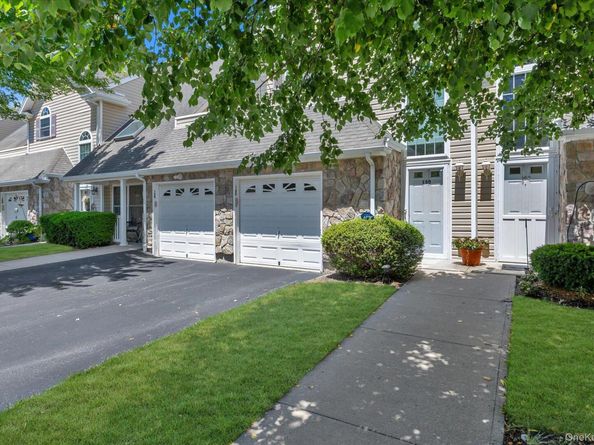 160 Christine Drive, Dix Hills NY 11746