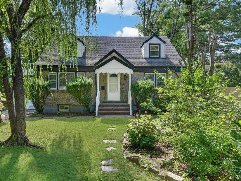 343 Sylvan Lane, Westbury NY 11590