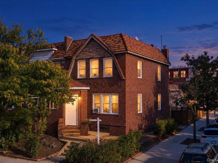 1852 Willoughby Avenue, Ridgewood NY 11385
