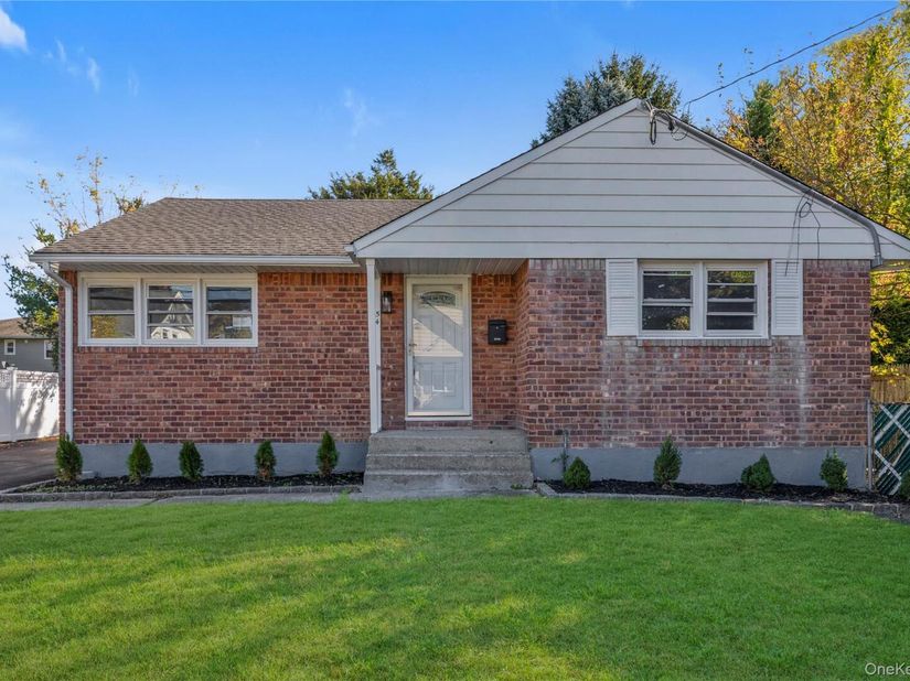54 S 1st Street, Bethpage NY 11714