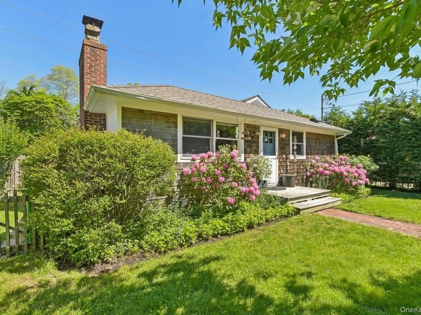 40 Grove Street, Amagansett NY 11930