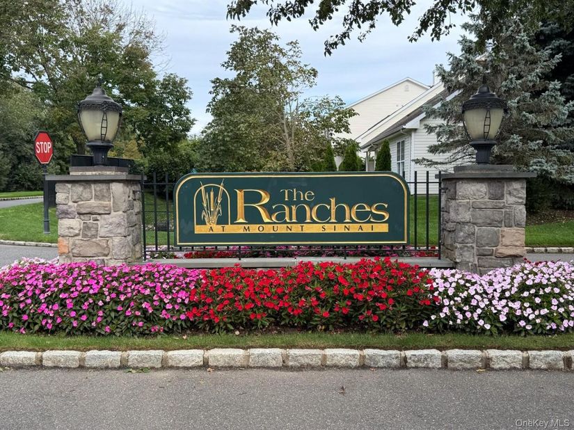 137 Constantine Way, Mount Sinai NY 11766