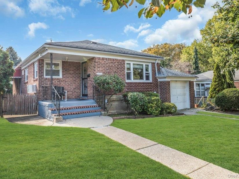 5310 Overbrook Street, Douglaston NY 11362