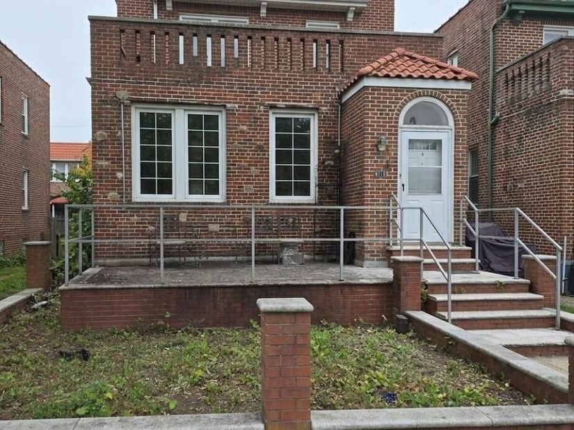 4115 Manhattan Avenue, Brooklyn NY 11224