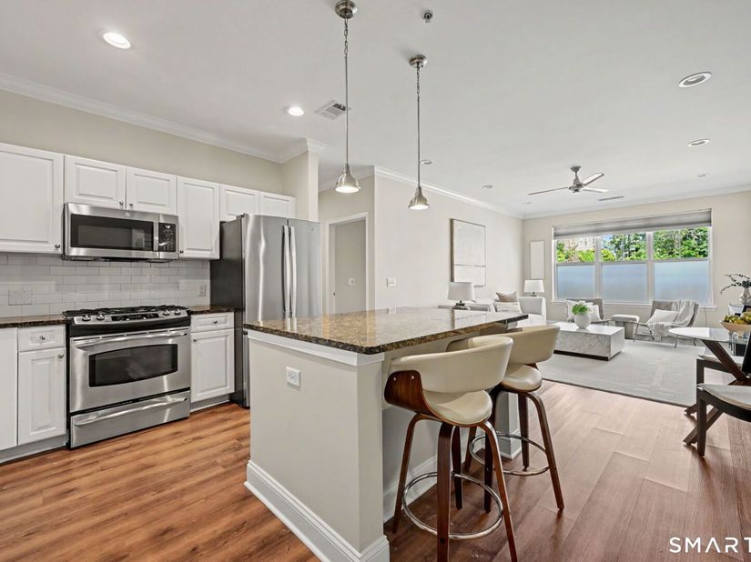 850 E Main Street 202, Stamford CT 06902