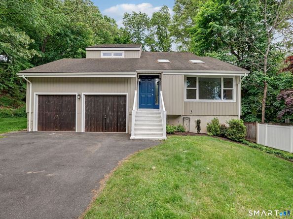 35 Crystal Lane, Fairfield CT 06824