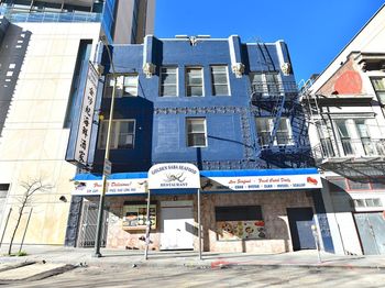 654 Washington Street