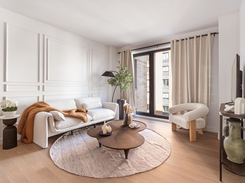500 West 45th Street 201, New York NY 10036