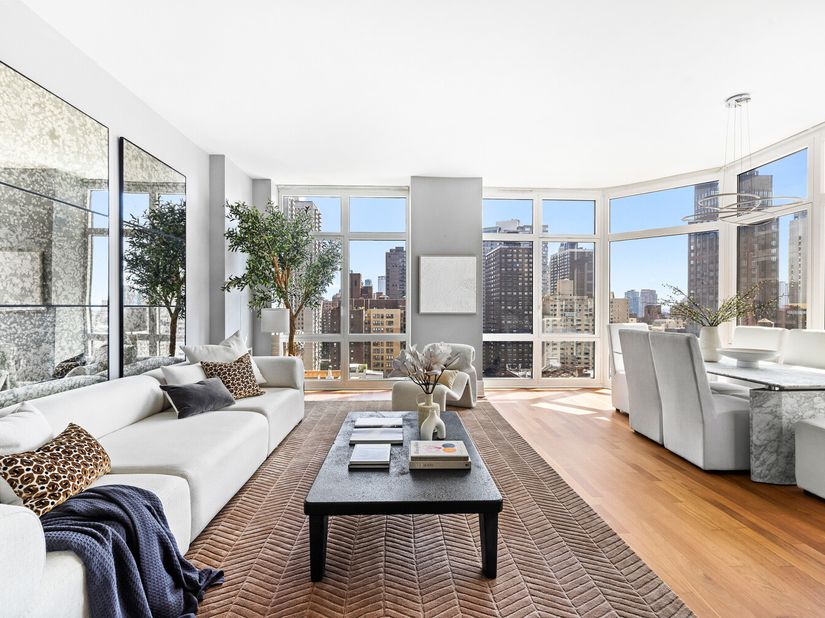 300 East 55th Street 16D, New York NY 10022