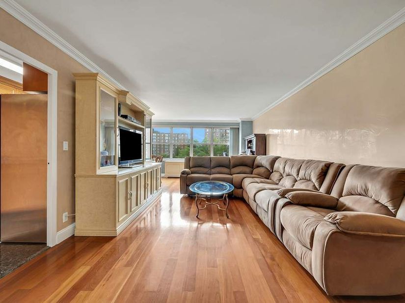 555 Kappock Street 9J, Bronx NY 10463