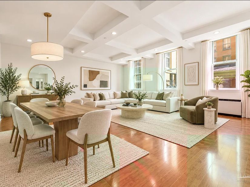 45-02 Ditmars Boulevard 110, Queens NY 11105