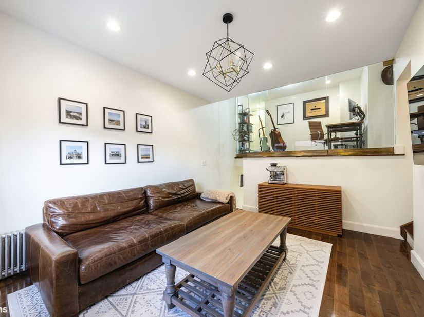 211 Thompson Street 4A, New York NY 10012