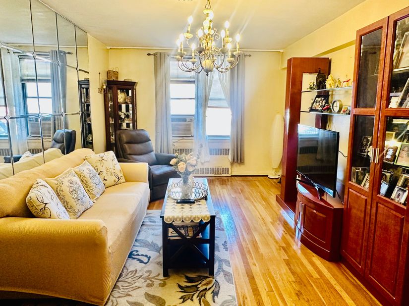 3555 Kings College Place 4A, Bronx NY 10467