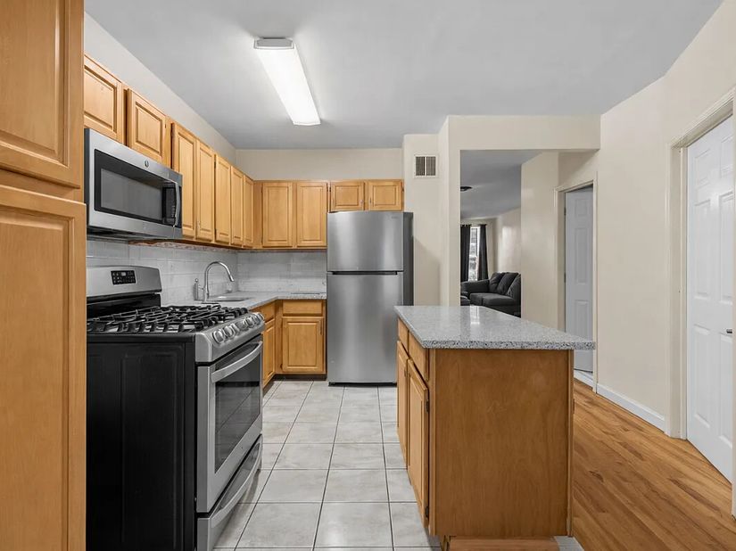 10 Gunther Place, Brooklyn NY 11233