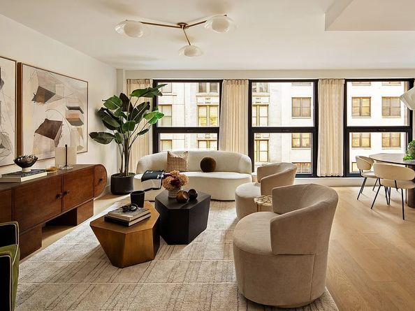 21 West 17th Street 11, New York NY 10011