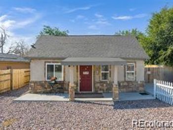 3154 W Longfellow Place