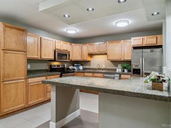 610 S Clinton Street