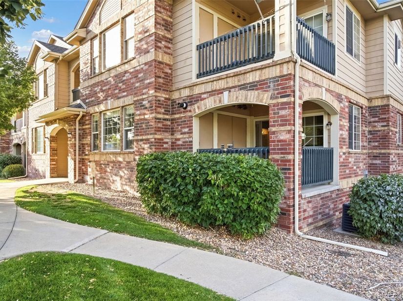 8948 Fox Drive 4104, Denver CO 80260