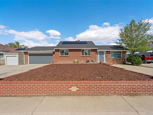 1960 Oakland Street, Aurora CO 80010