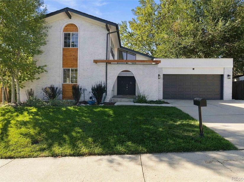 7452 E Jarvis Place, Denver CO 80237