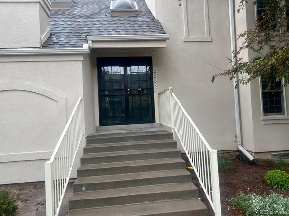 2905 S Vaughn Way, Aurora CO 80014