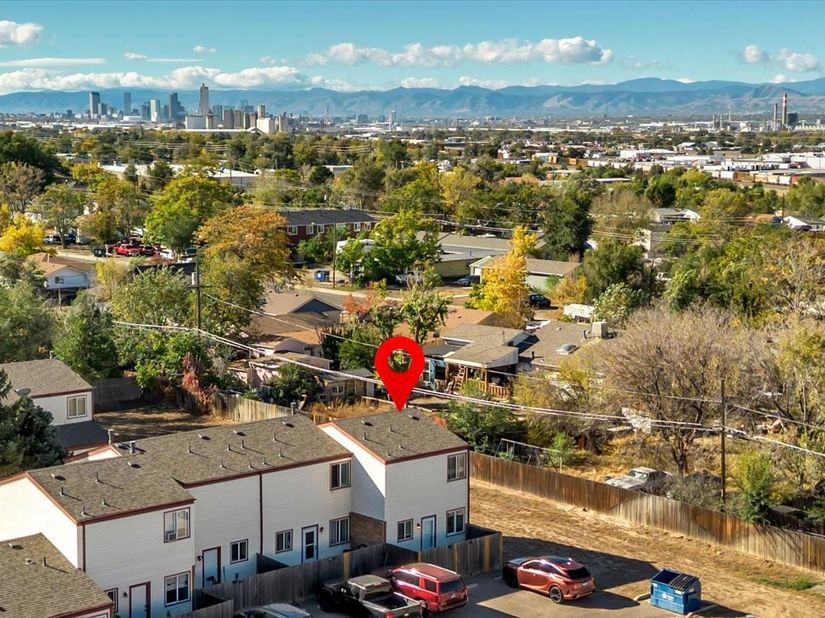 7559 Leyden Street, Commerce City CO 80022