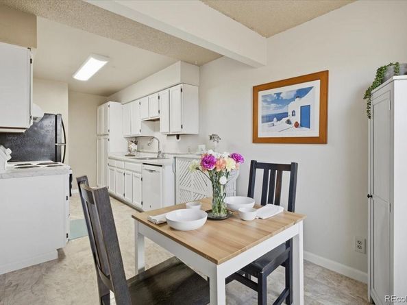 3121 S Tamarac Drive 302H, Denver CO 80231